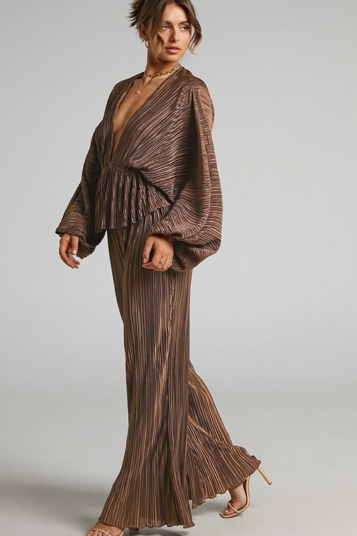 Betty V-neck Plisse Set - Image 2