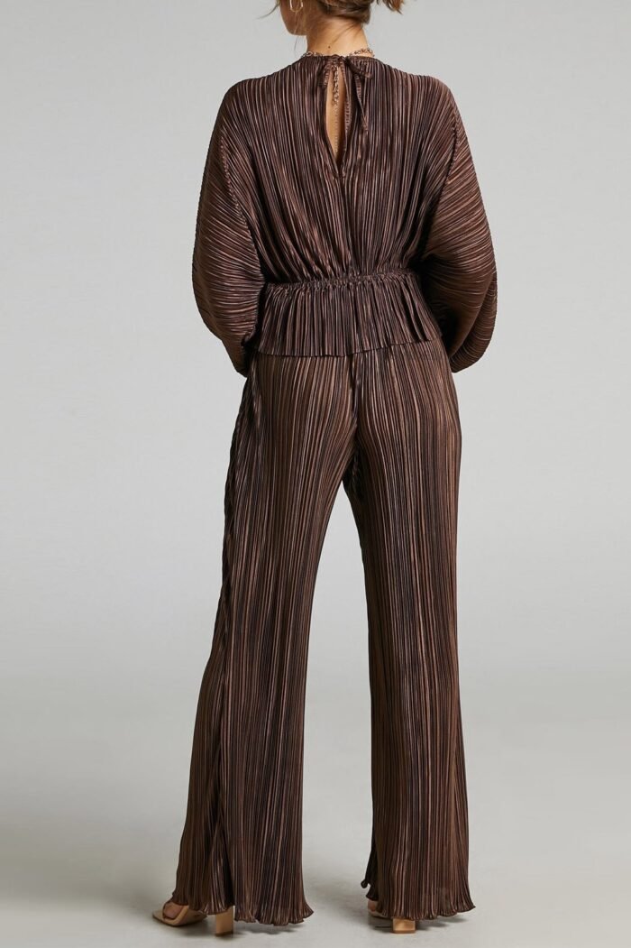 Betty V-neck Plisse Set - Image 5