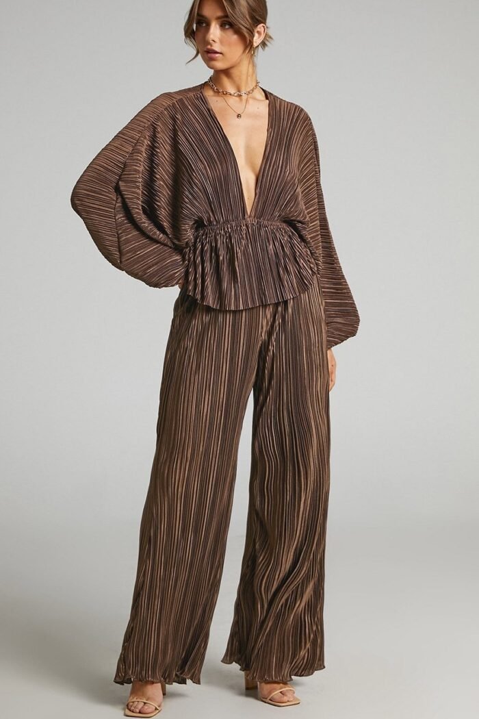 Betty V-neck Plisse Set - Image 1