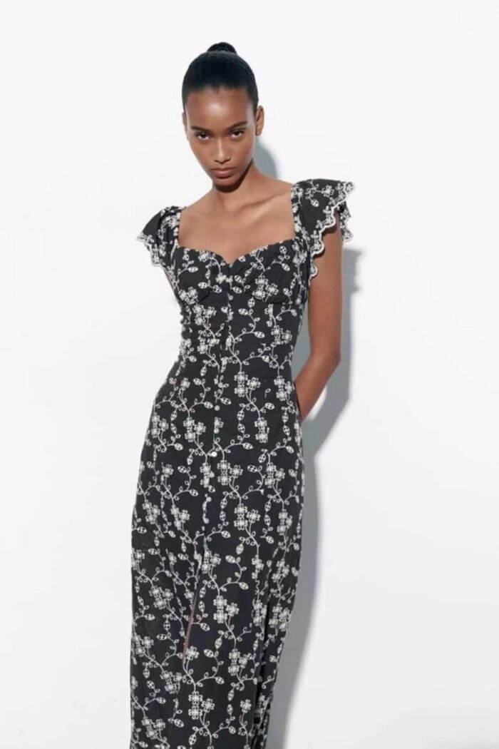 Eve Embroidered Sweetheart Midi Dress - Image 3