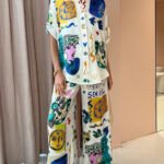 Casual Graffiti Printing Loose Satin Set