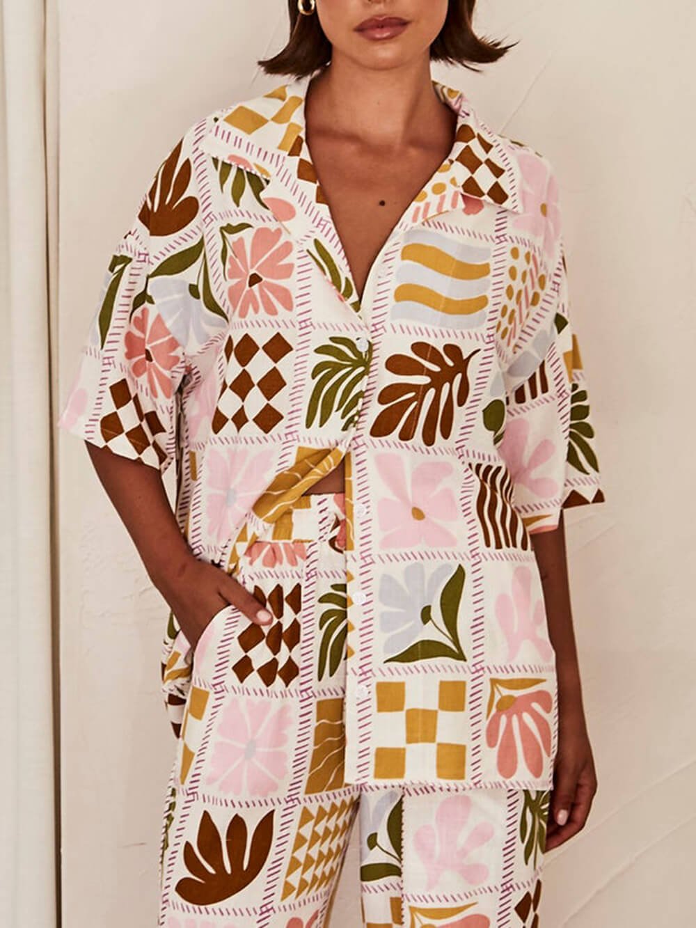 Sophisticated Loose-Fitting Unique Printed Blouse Sophisticated Loose-Fitting Unique Printed Blouse